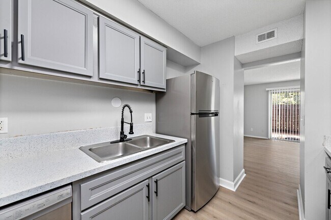 Foto del edificio - Meadowood Apartments