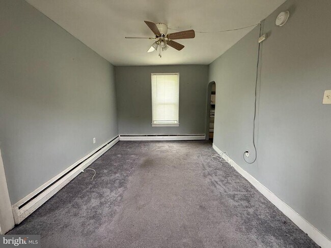 Foto del edificio - 122 Princeton Ave