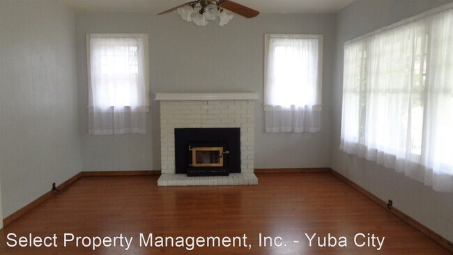 Foto del edificio - 3 br, 2 bath House - 1355 Hazel Street