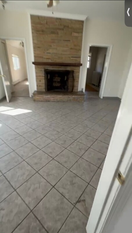 Foto del edificio - 111 Branchport Ave