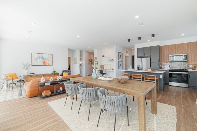 Foto del edificio - 10505 Deerwood Rd