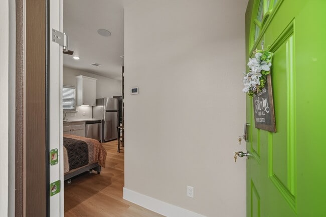 Foto del edificio - 3539 Mt Pleasant St