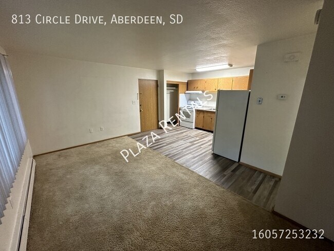 Building Photo - 315 S Marshall St