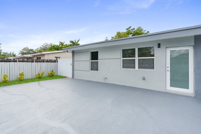 Foto del edificio - 2433 NW 97th St