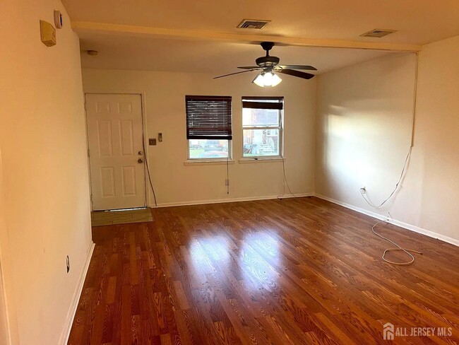 Building Photo - 150 Lowell St