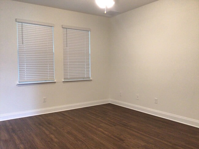 Building Photo - 1415 Celery Palm Cove