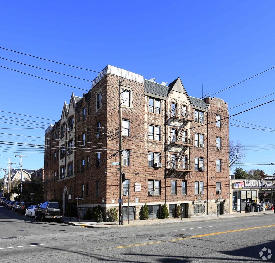 737 Yonkers Ave, Yonkers, NY 10704 - Apartments in Yonkers, NY ...