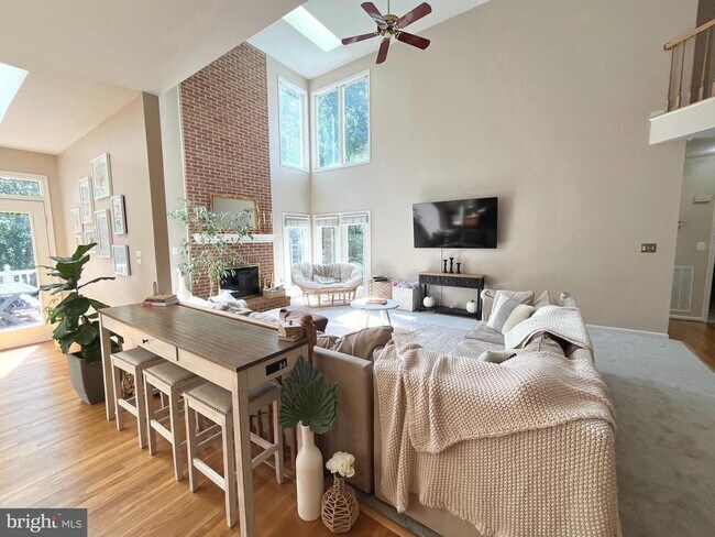 Foto del edificio - 21226 Edgewood Ct