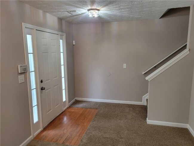 Building Photo - 2802 Vining Ridge Terrace