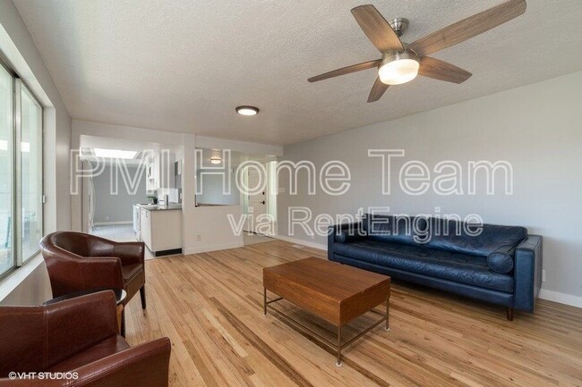 Photo - 953 N Compton Rd Townhome
