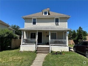 Building Photo - 1418 Wyandotte Ave