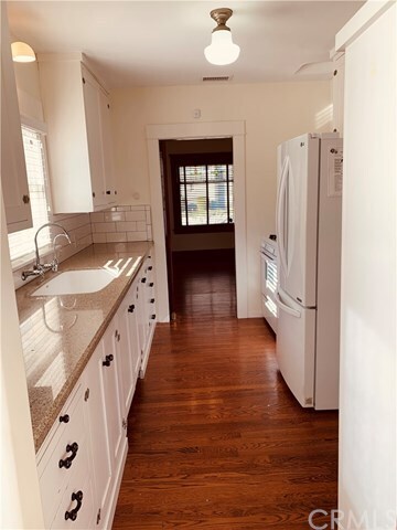 Foto del edificio - 308 S Clementine St