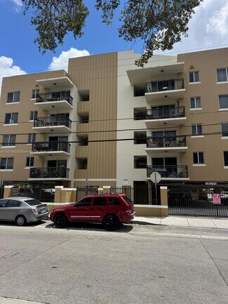 Building Photo - 2647 NW 25th Ave