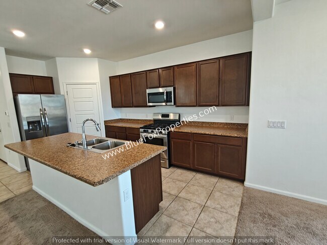 Building Photo - 6313 S Crescent Peak Dr