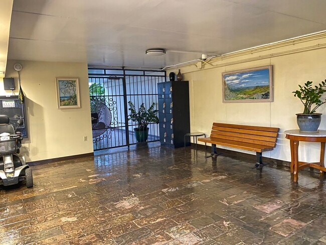 Foto del edificio - Sandalwood