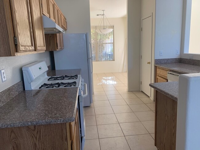 Building Photo - TWO STORY 4 BED 2.5 BATH HOME IN THE CACTUS SPRINGS GATED COMMUNITY