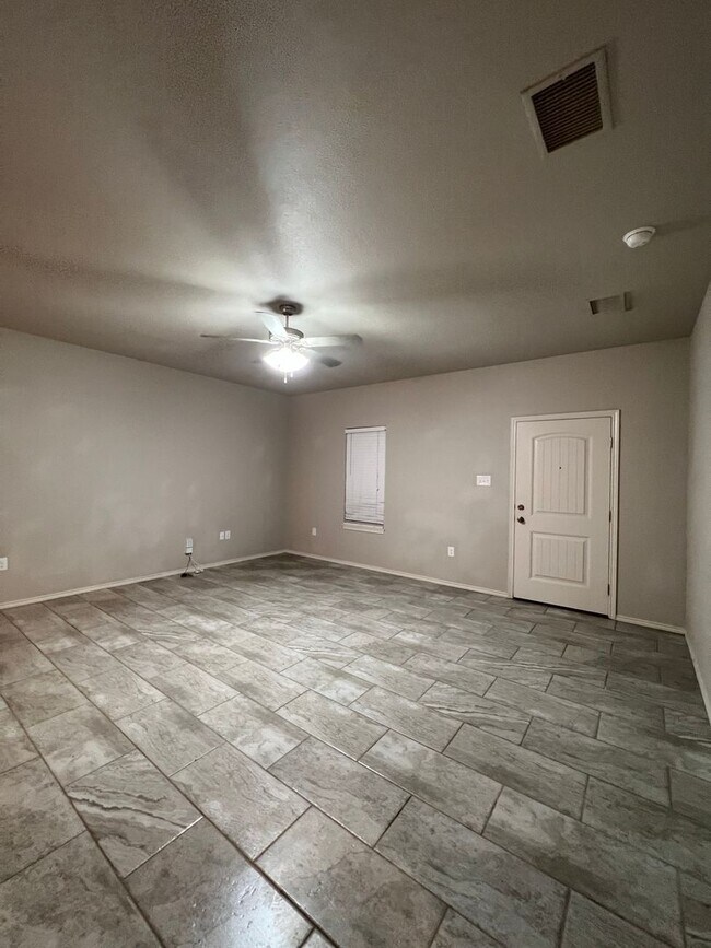 Building Photo - Easy Living with AMRR: 3 Bedroom Home In Cooper ISD!