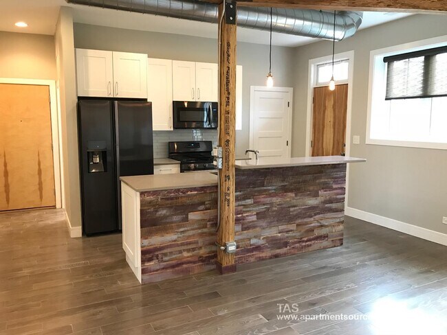 Foto del edificio - 3722 W Wrightwood Ave