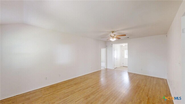 Foto del edificio - 1815 Liberty Hill Dr