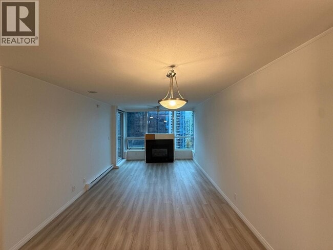 Building Photo - 1328 W Pender St