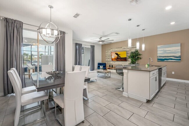 Foto del edificio - 4824 Dedication St
