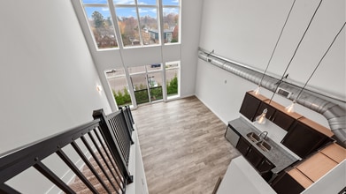 Building Photo - The Ave