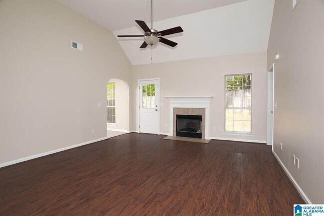 Building Photo - 512 Camden Cove Cir