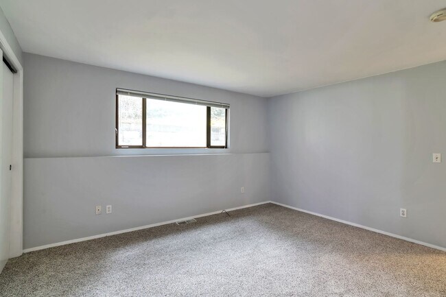 Foto del edificio - 9606 241st Pl SW