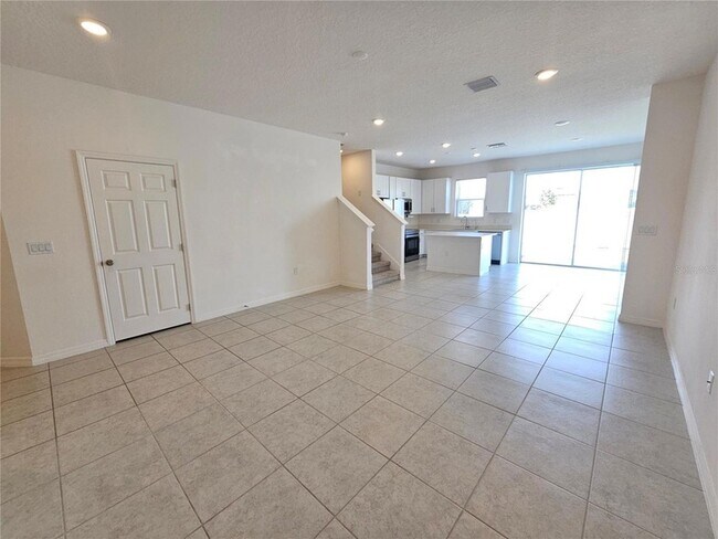 Building Photo - 1260 Wycliffe Wy