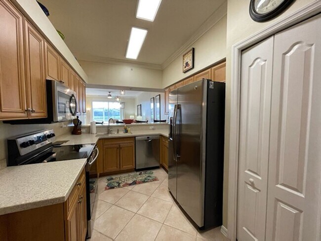 Foto del edificio - 19930 Barletta Ln #1311-Amber