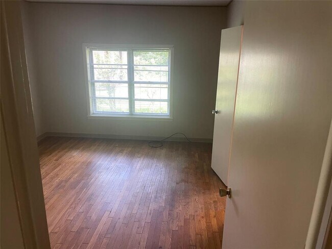 Foto del edificio - 964 County Rd 676
