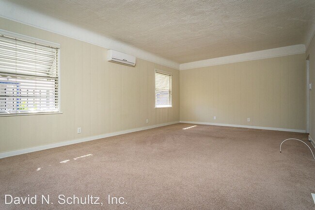 Foto del edificio - 2 br, 1 bath House - 205 S. Chevy Chase Drive