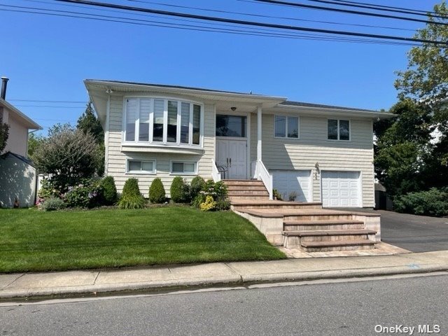 Foto principal - 746 Arbuckle Ave