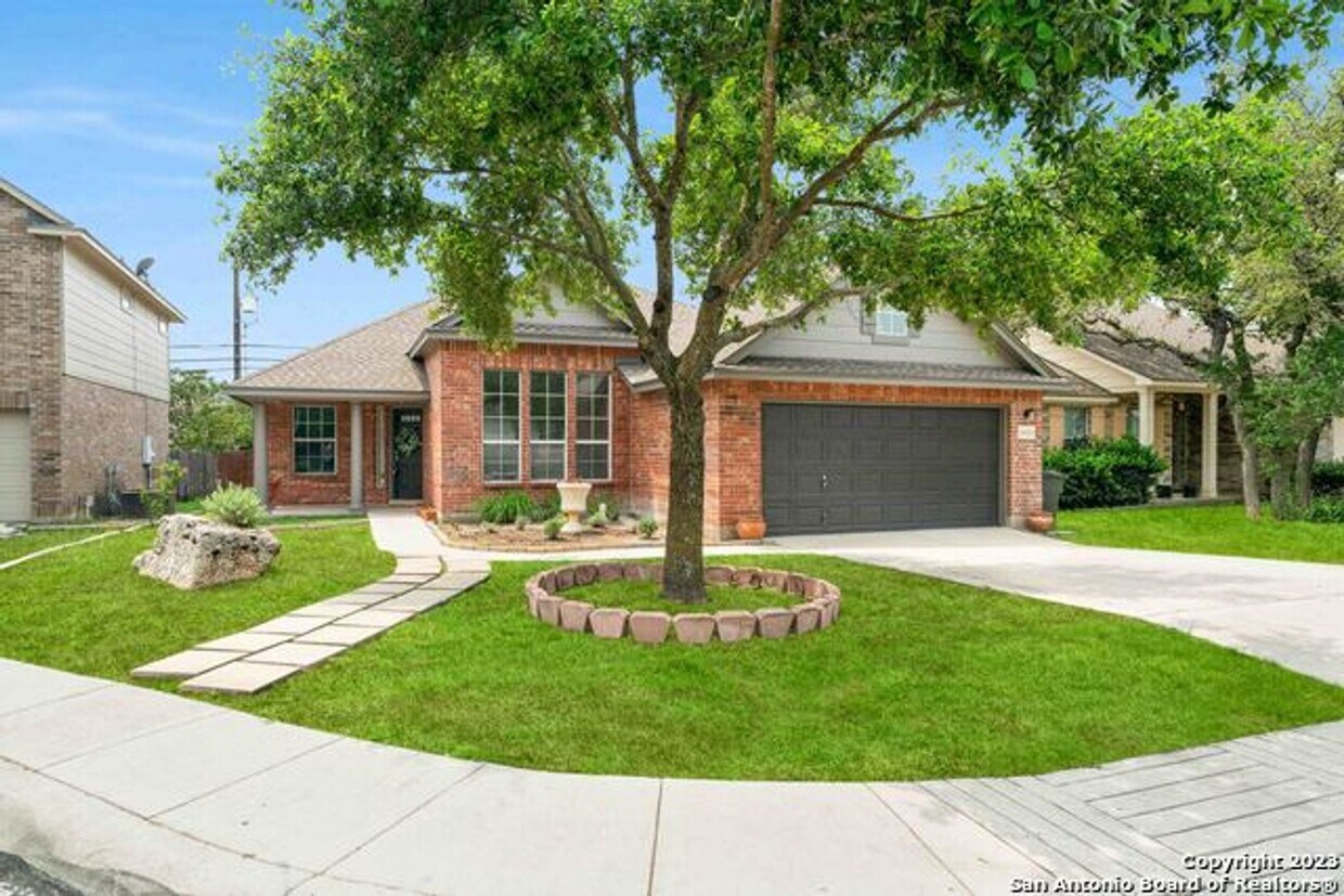 Primary Photo - 3 br, 2 bath House - 24709 Crescent Run
