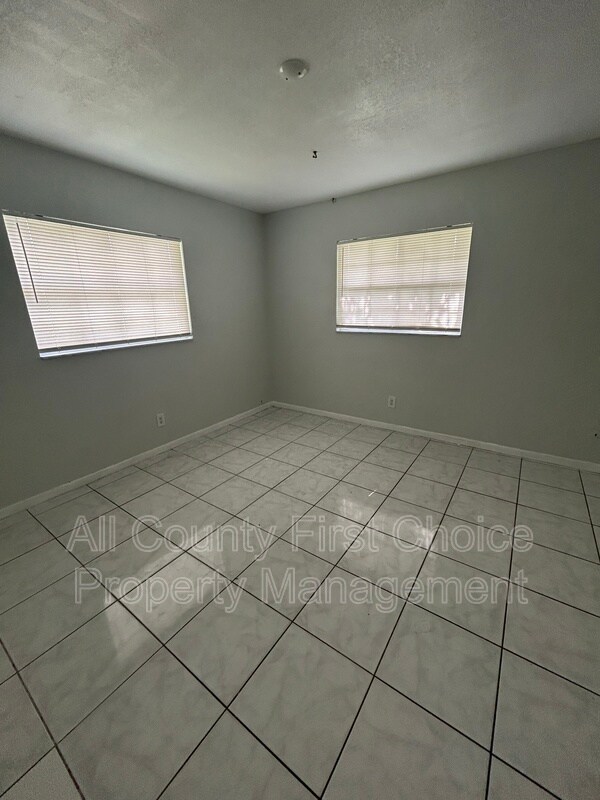 Foto del edificio - 3621 35th St N