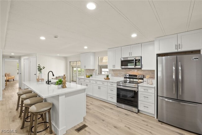 Building Photo - 865 Cape Haze Ln
