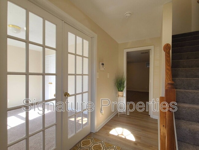 Foto del edificio - 106 Regina Ln