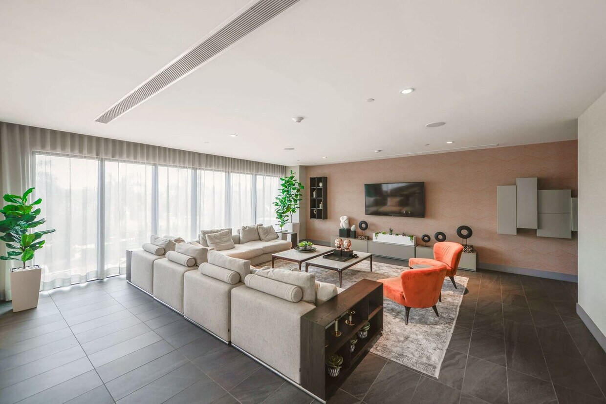Foto principal - 5350 NW 84th Ave