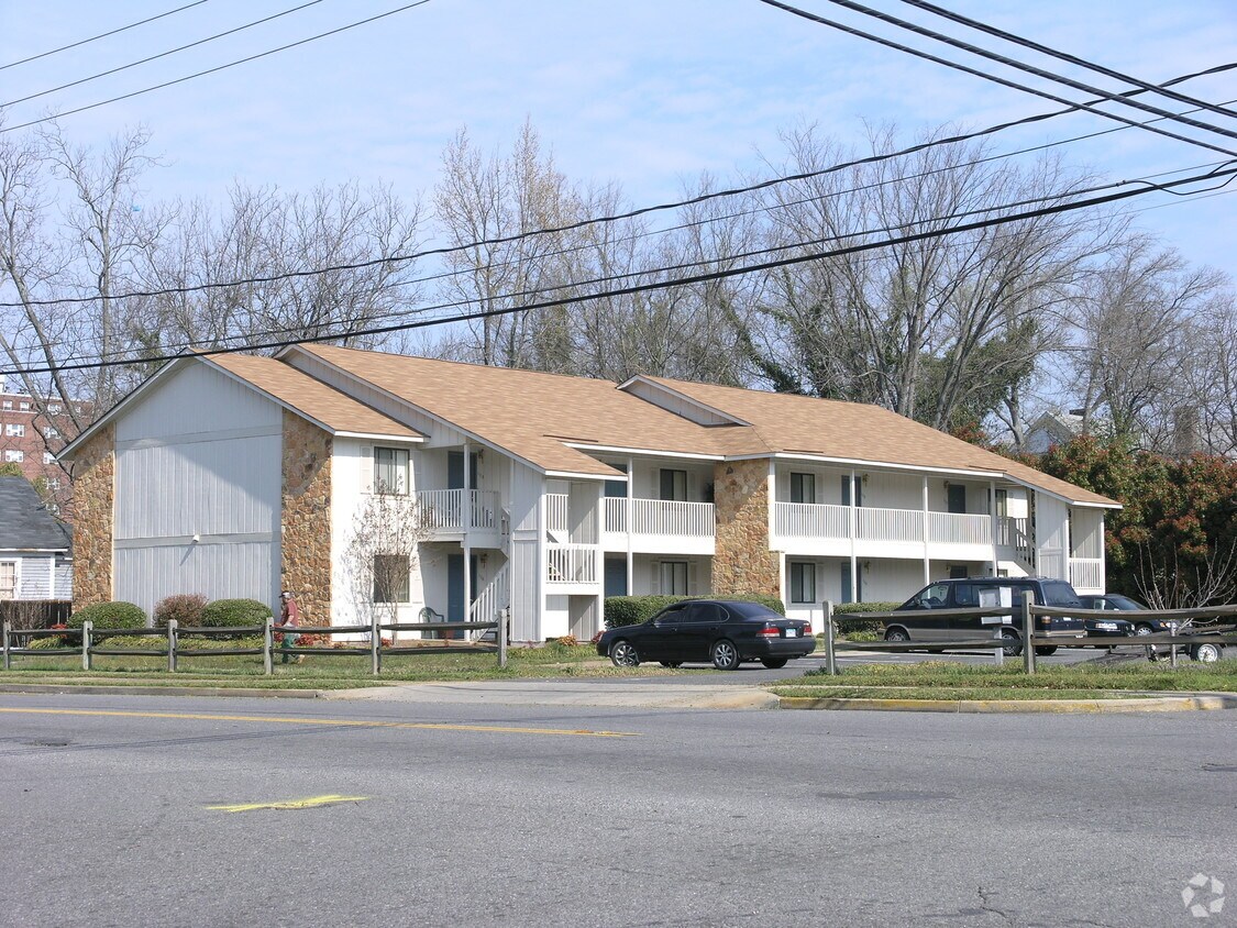 Building Photo - 112-118 Spruce St