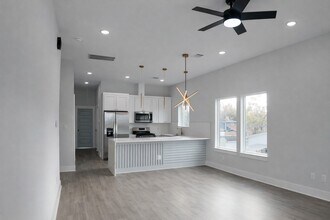 Building Photo - 8114 Double