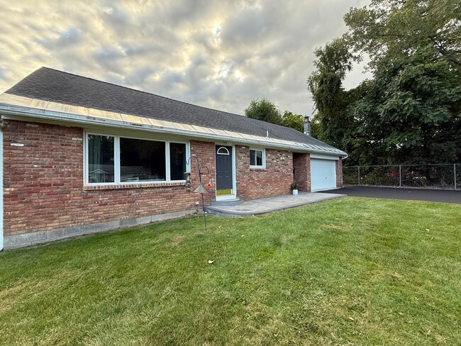 Home Sweet Home! - 26 Patricia Ln