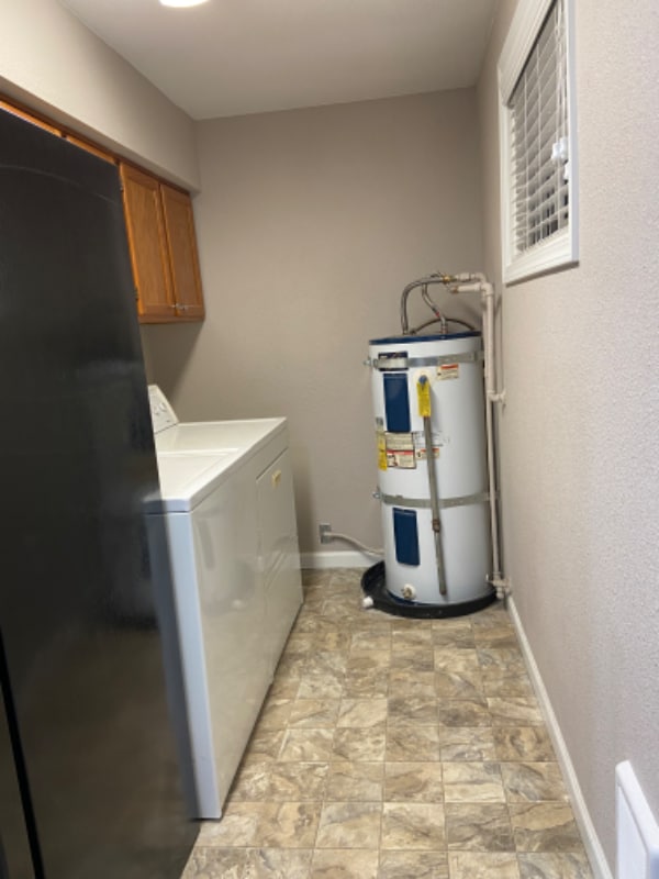 Building Photo - 1021 S Meyers St