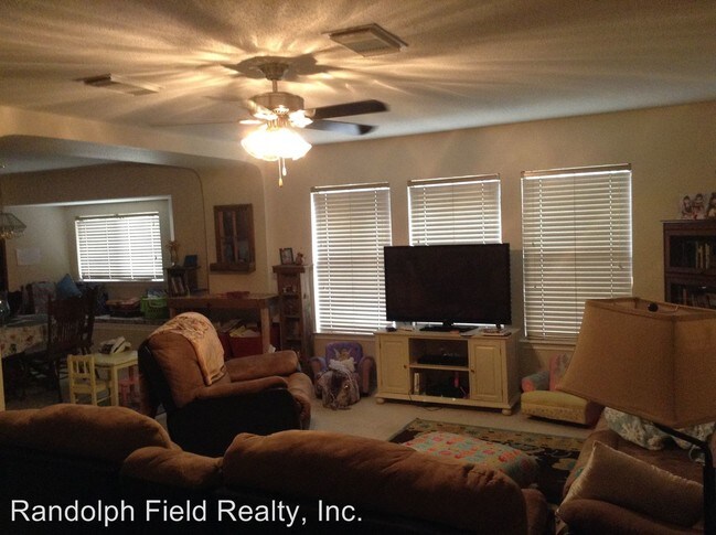 Building Photo - 2542 Chasefield Dr