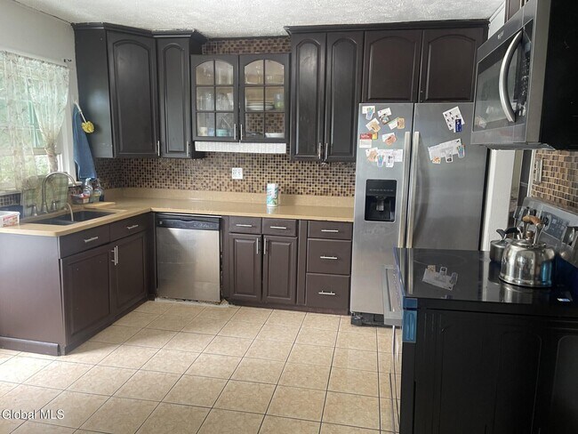Foto del edificio - 21 Ridgecrest Ave