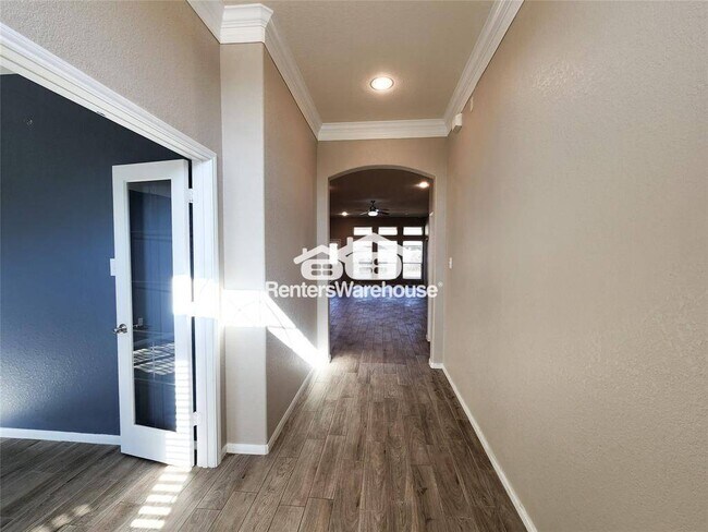 Foto del edificio - 14534 Myers Dr