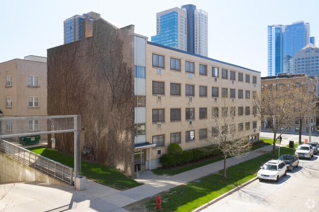 Building Photo - Claridge Hall