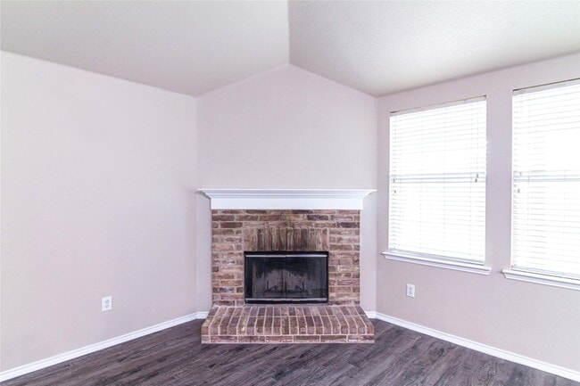 Building Photo - 1306 Vireo Ct