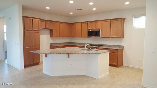 Foto del edificio - 2258 S Wallrade Ln