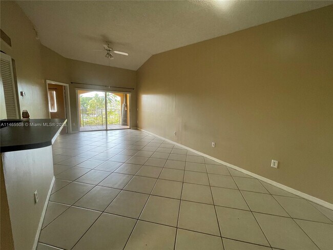 Foto del edificio - 9630 NW 2nd St