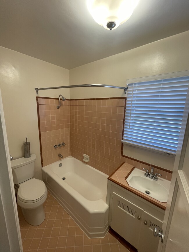 Bathroom - 1614 Idaho Ave